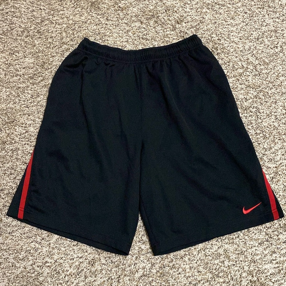 Men’s Nike Basketball Shorts - M